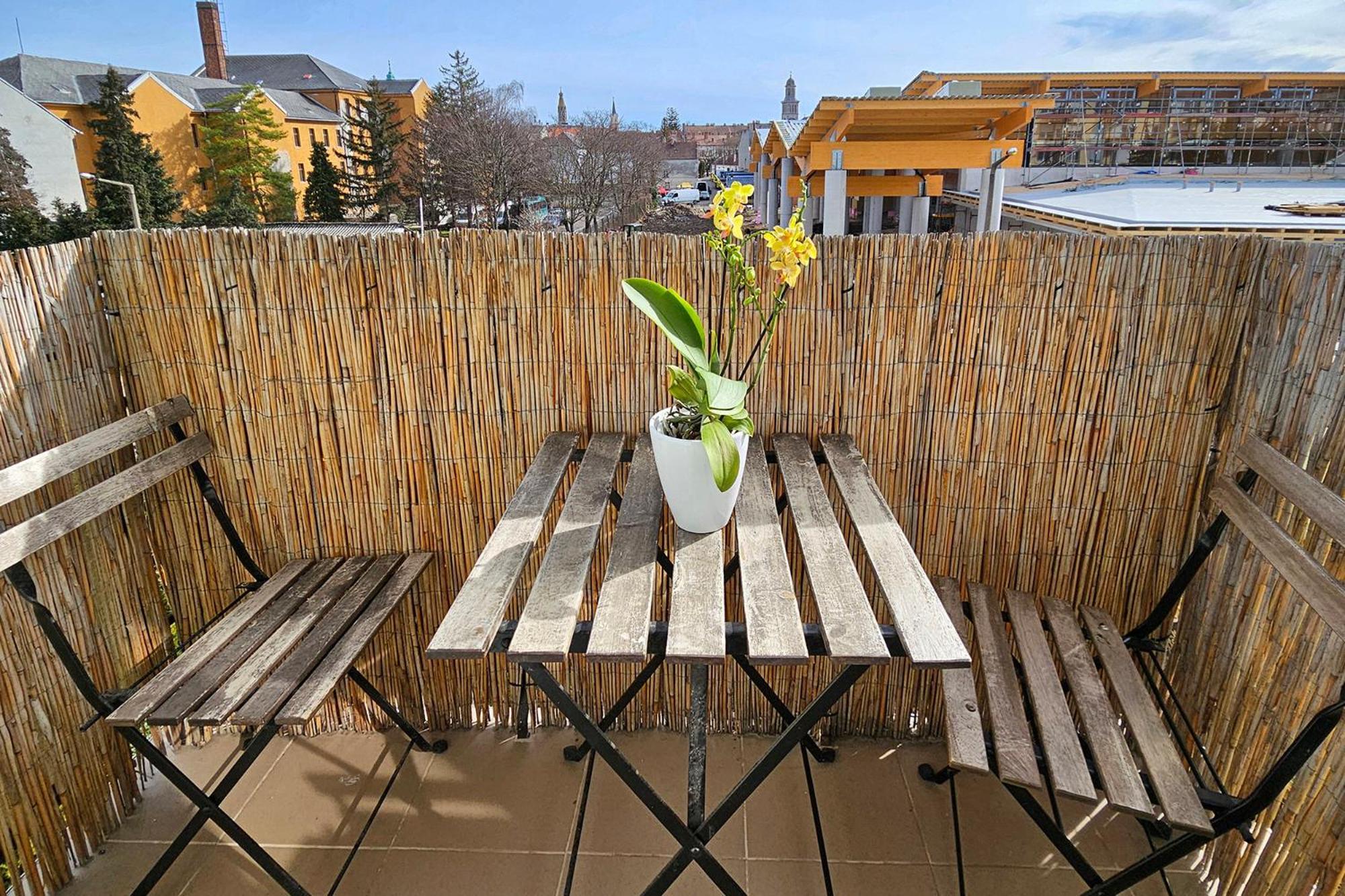 Market Apartman Sopron Luaran gambar